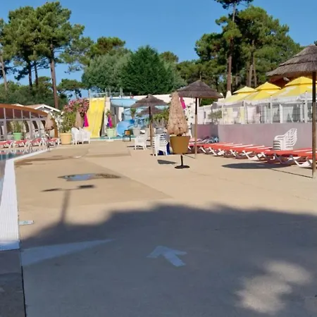 Camping Un Toit Sur Le Bassin Les Embruns Lège-Cap-Ferret