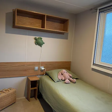 Un Toit Sur Le Bassin Les Embruns Camping