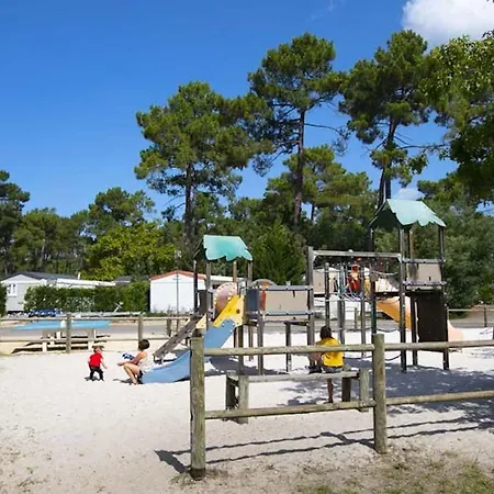 Campsite Un Toit Sur Le Bassin Les Embruns