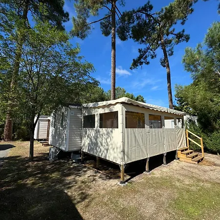 Campsite Un Toit Sur Le Bassin Les Embruns